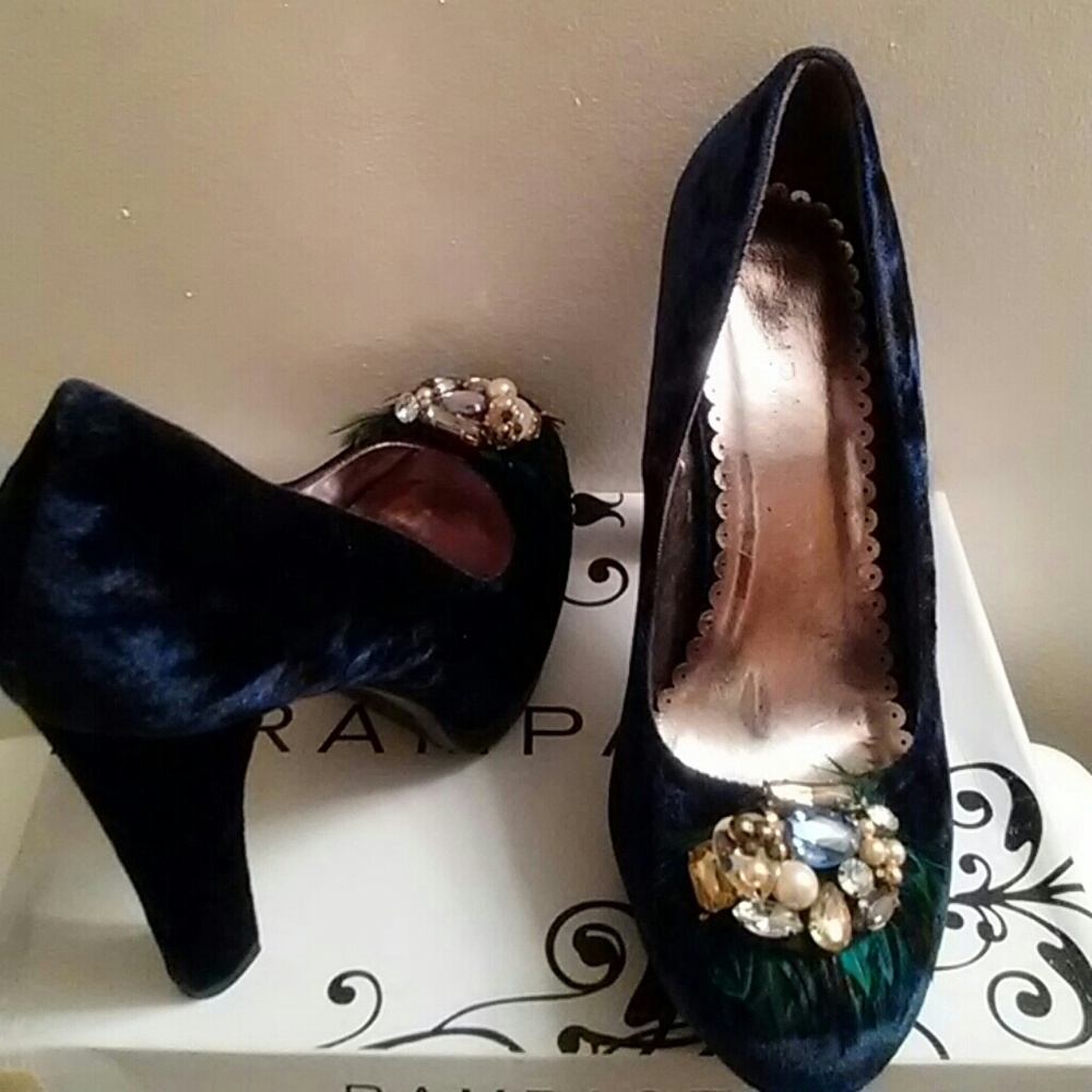 Shoes, Rampage - Picture 2 of 8